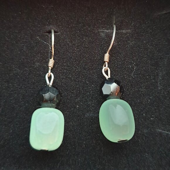 Pretty Vintage 925 Sterling Silver Aventurine & Black Glass Bead Dangle Earrings - Picture 10 of 14